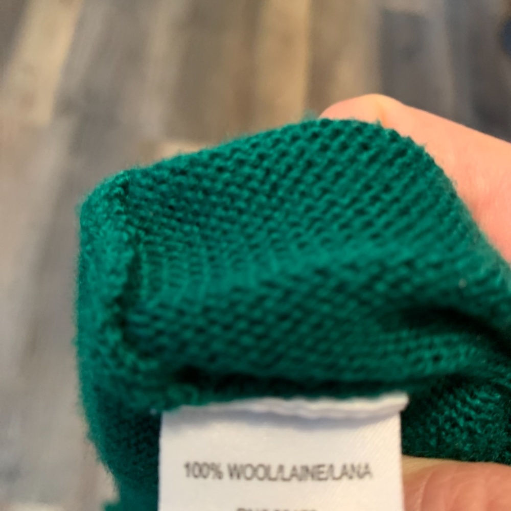 W by Worth jade green 100‎ percent wool sweater. Never worn. - Picture 6 of 6